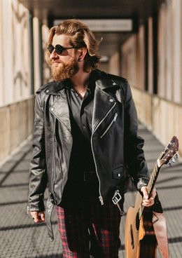 Poznań Wydarzenie Koncert Adam Kalinowski - ale po angielsku i nie tylko